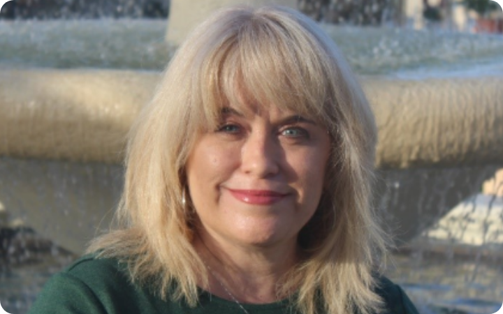 Photographs of Wade and Stephanie, who are sharing their real stories of living with acromegaly